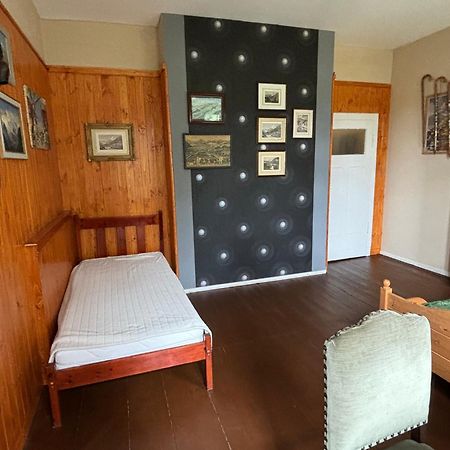 Apartmán Dom Pod Orlimi Skalami - Blisko Zamku Czocha Leśna Exteriér fotografie