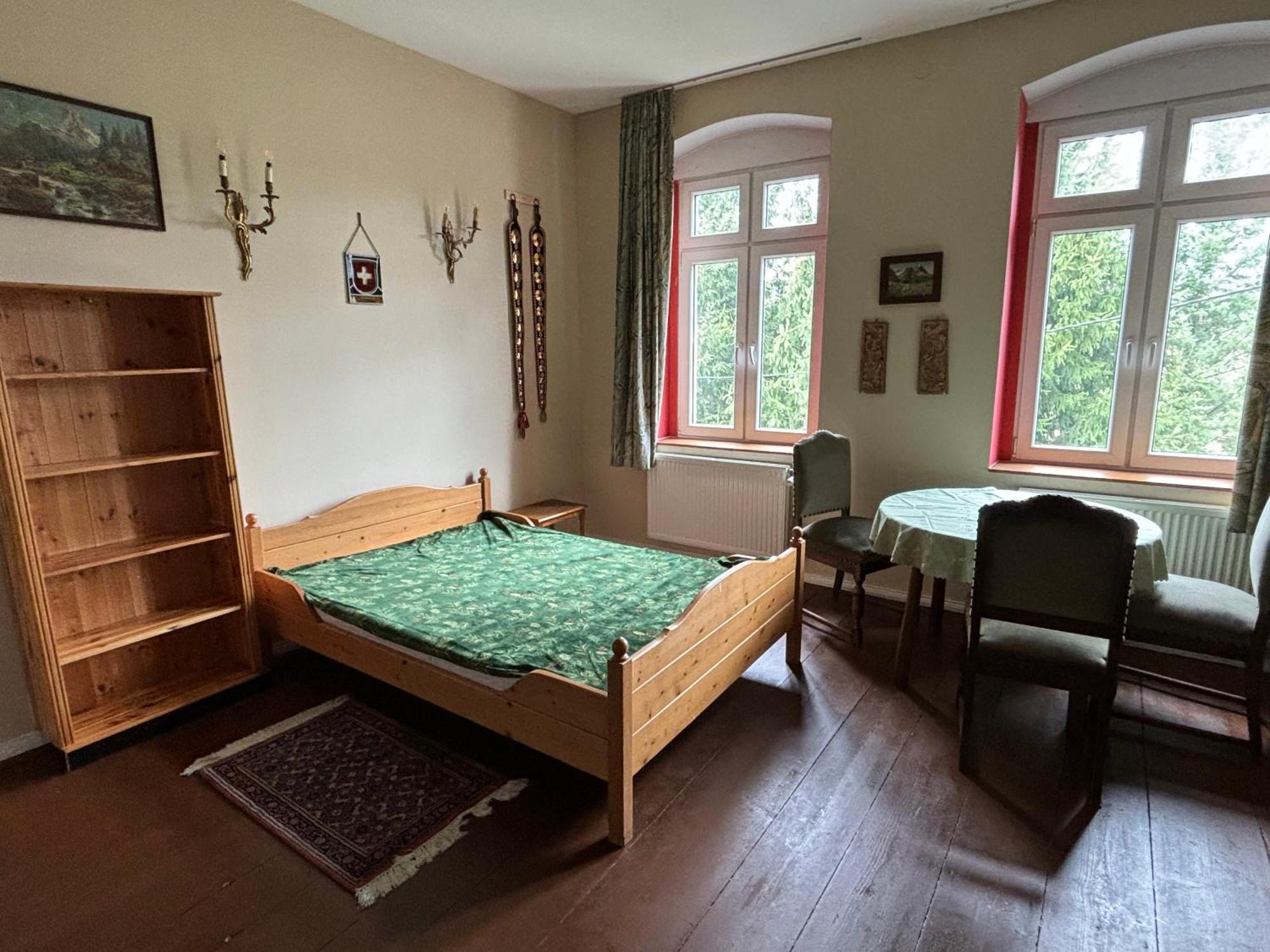 Apartmán Dom Pod Orlimi Skalami - Blisko Zamku Czocha Leśna Exteriér fotografie