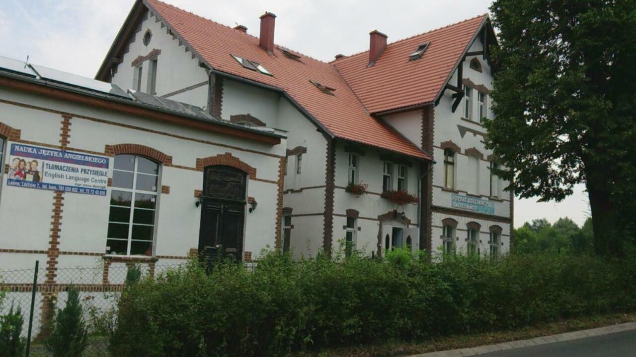 Apartmán Dom Pod Orlimi Skalami - Blisko Zamku Czocha Leśna Exteriér fotografie